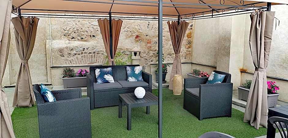 Logis Hotel La Tourelle du Beffroi