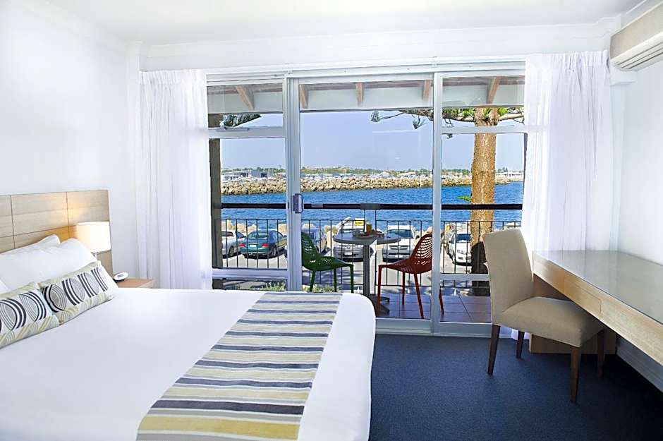 Be Fremantle Apartments