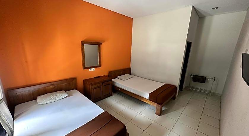 HOTEL WARTA SARI
