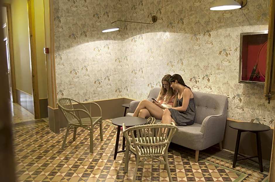 BCN Home Guest House