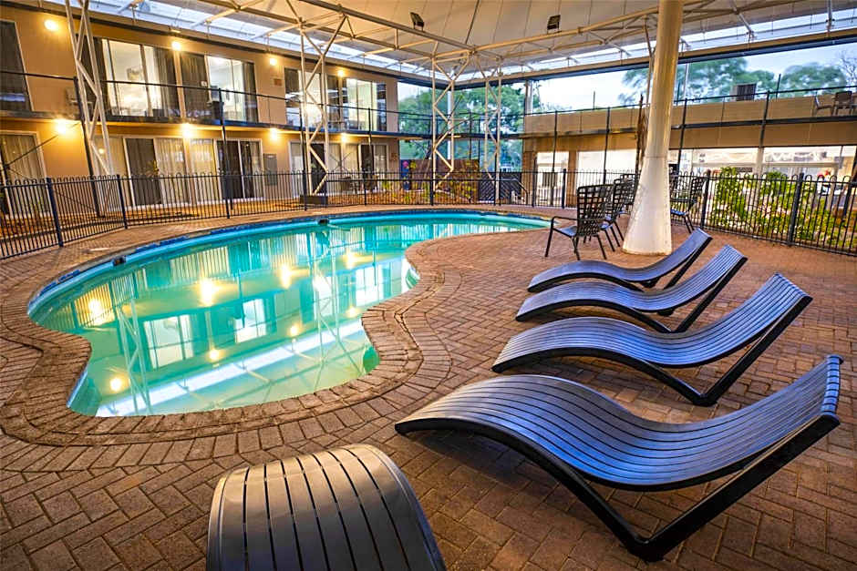 Nightcap at Roxby Downs