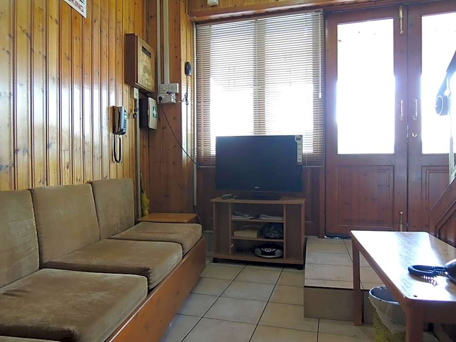 Delphi Hotel