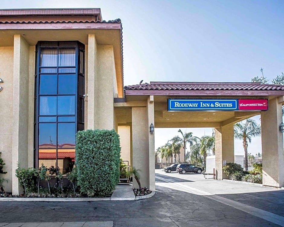 Rodeway Inn and Suites Bakersfield