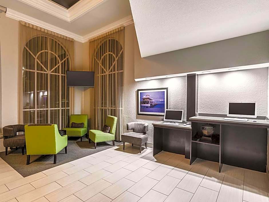 La Quinta Inn & Suites by Wyndham Jupiter