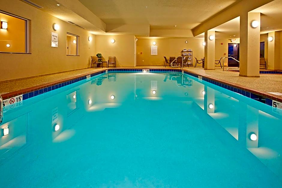 Holiday Inn Express & Suites Ripley By IHG