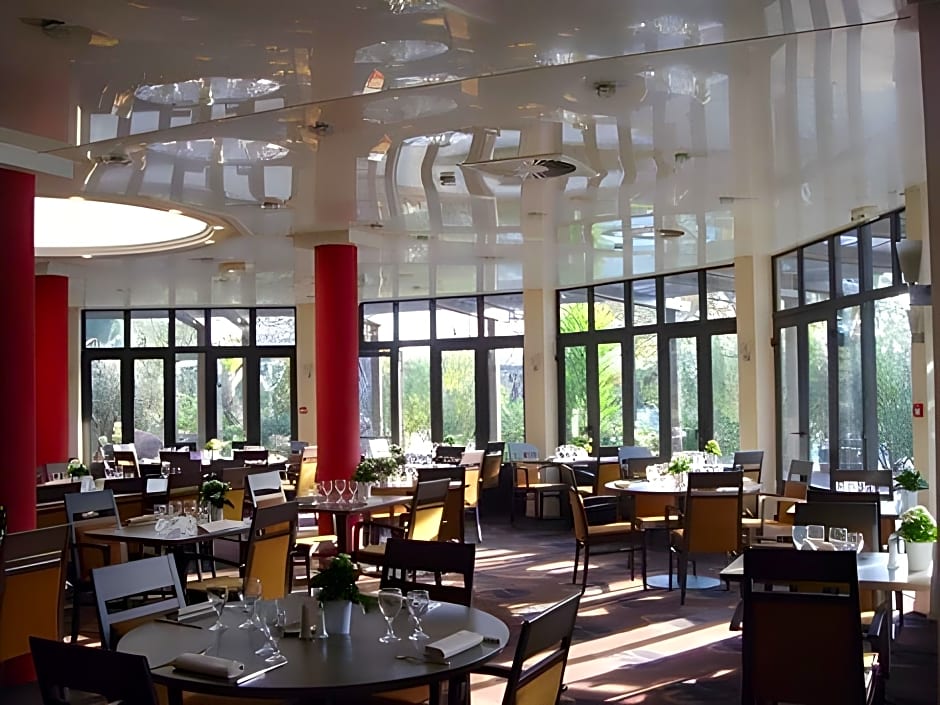 Hotel Oceania Nantes Aeroport