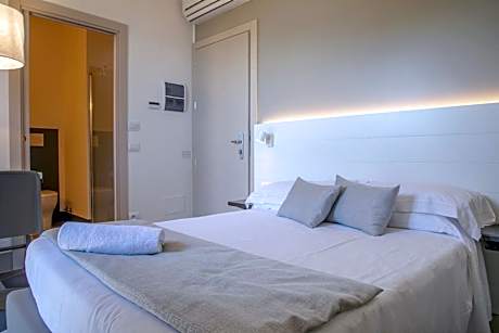 Single Room with Balcony