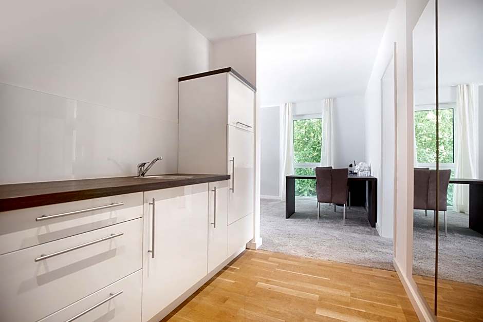 Boardinghouse by M&K