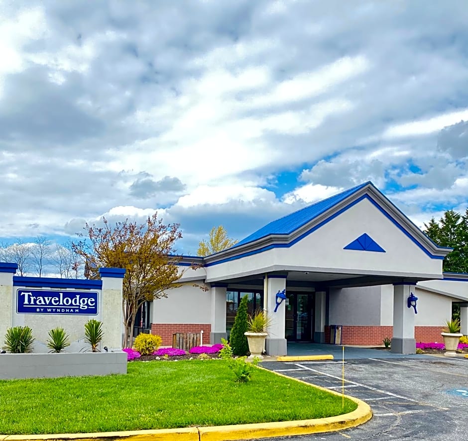 Travelodge by Wyndham Laurel