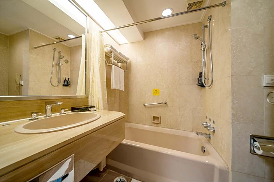 Zhongshan International Hotel
