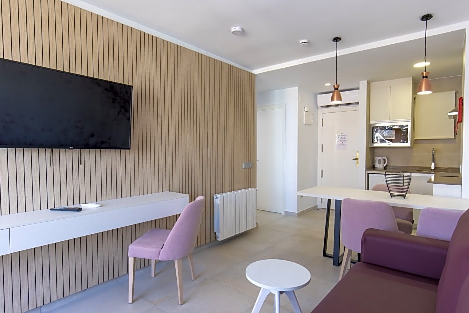 Aparthotel BCL Levante Beach