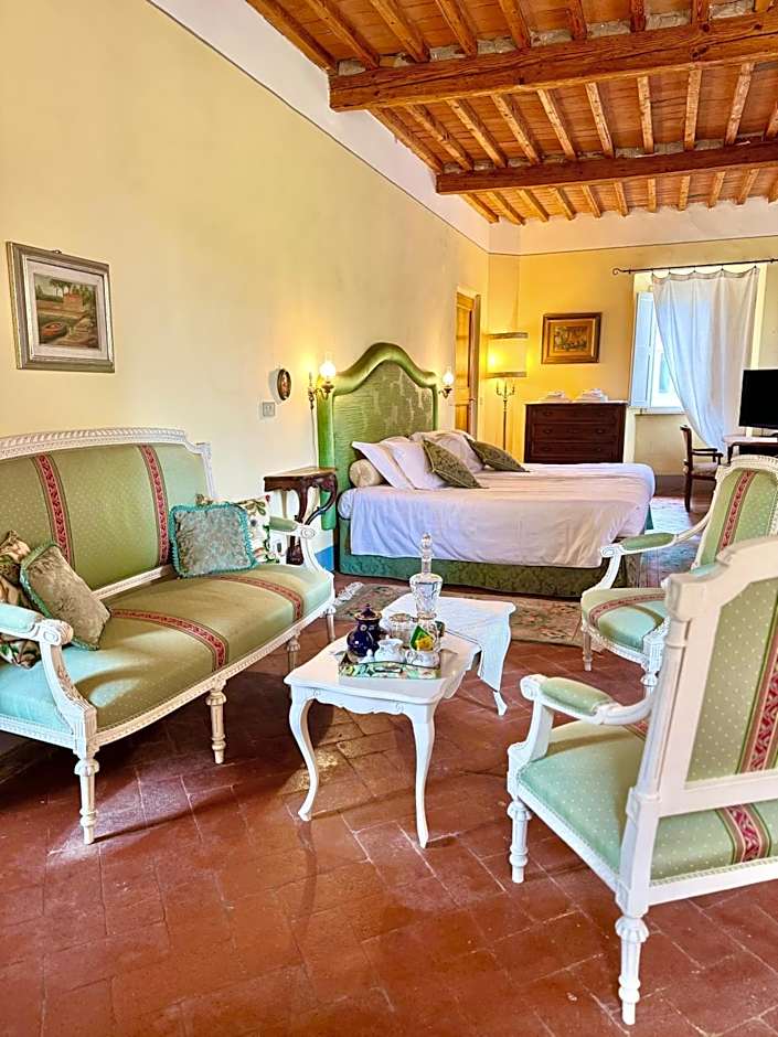 Villa La Dogana B&B di Charme - Historic Villa with a beautiful garden - private parking