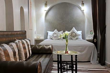 Malak Double Comfort Room