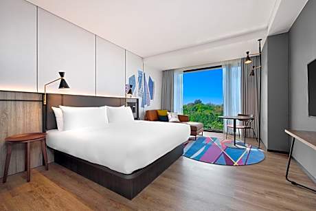 King Room with Garden View