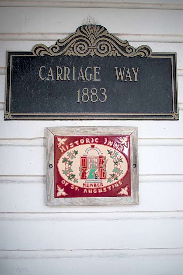 Carriage Way Inn