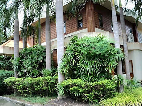 Rai Sai Luang Resort