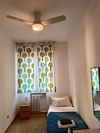 Twin Room with Shared Bathroom