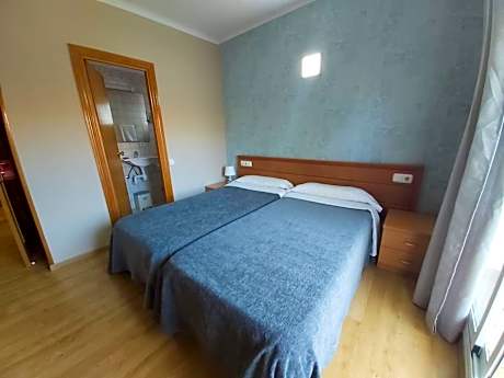 Twin Room with Balcony