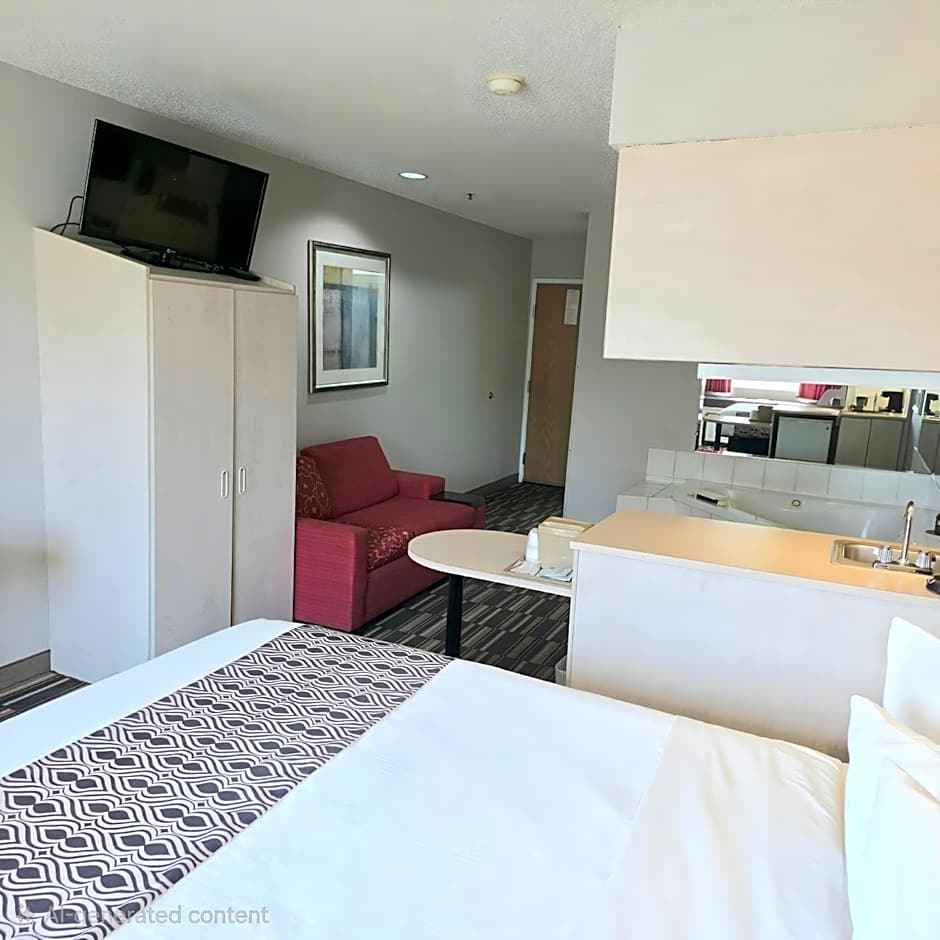 Microtel Inn & Suites By Wyndham Claremore