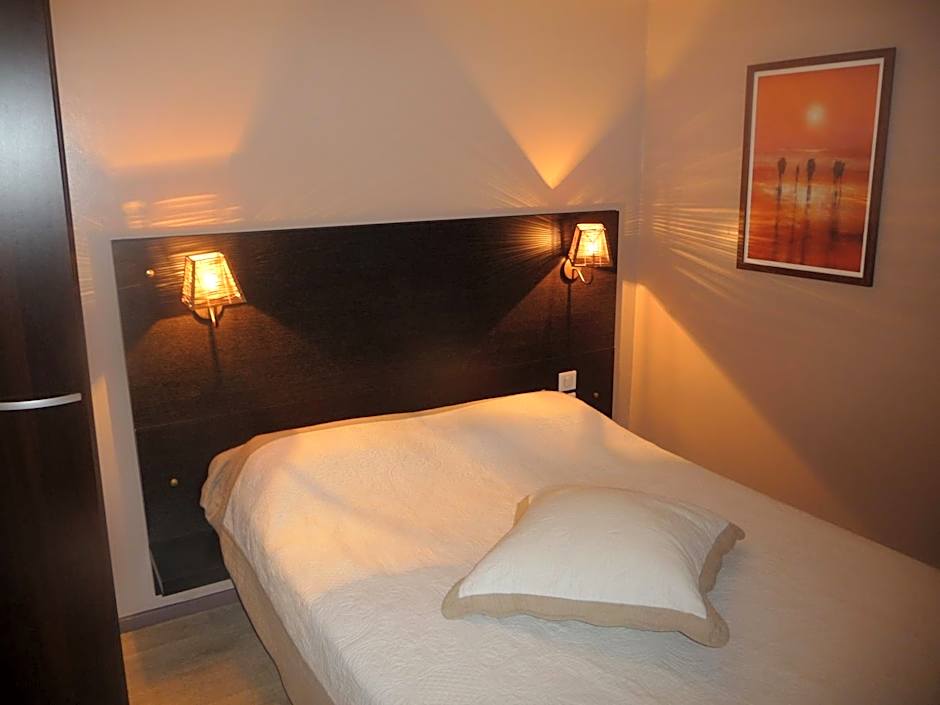 Aix Hotel