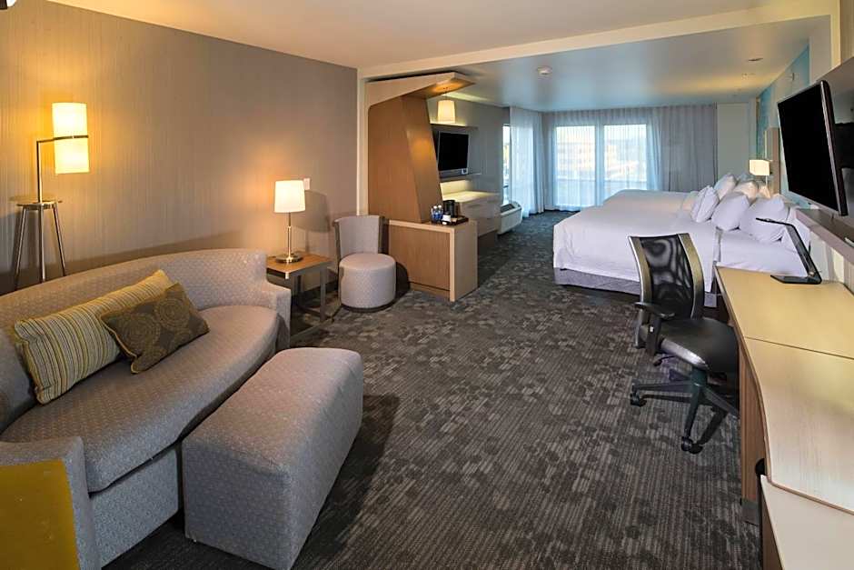 Courtyard by Marriott Bay City