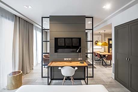 One-Bedroom Apartment (4 Adults)