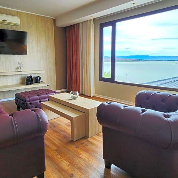 Xelena Hotel & Suites