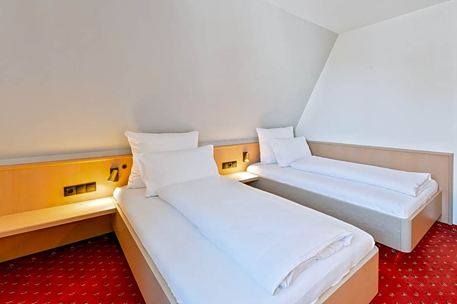 Steiners Hotel Airport-Messe in Birkach