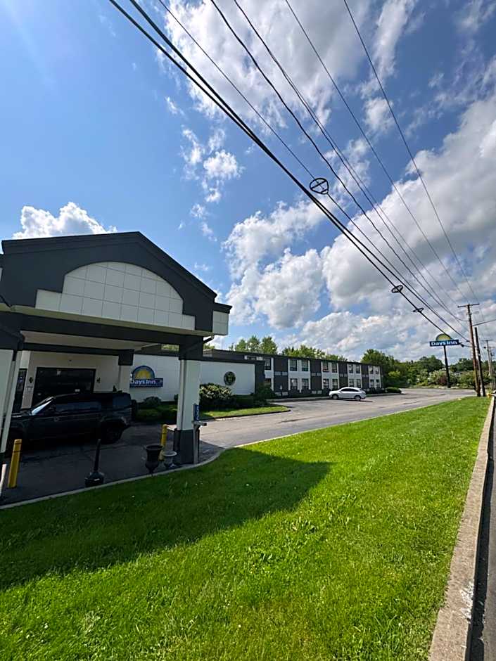 Days Inn by Wyndham Liberty