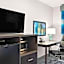 La Quinta Inn by Wyndham Indianapolis Airport Executive Dr
