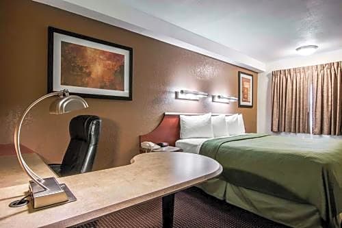 Studio 6 Anaheim – Anaheim, CA