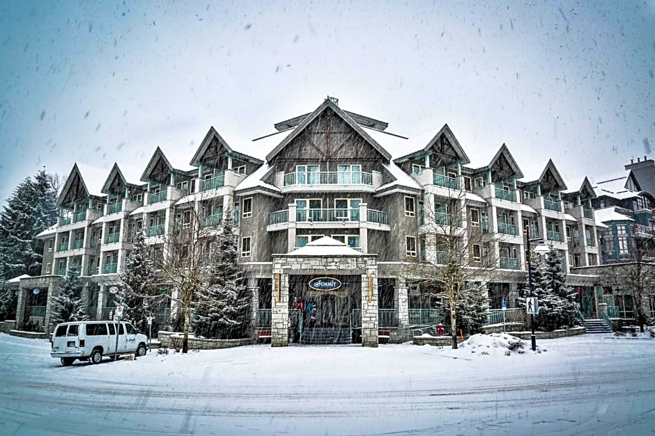 Summit Lodge & Spa