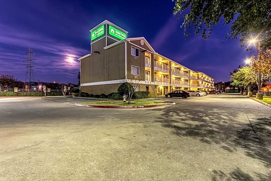 Hometowne Studios Dallas - Mesquite