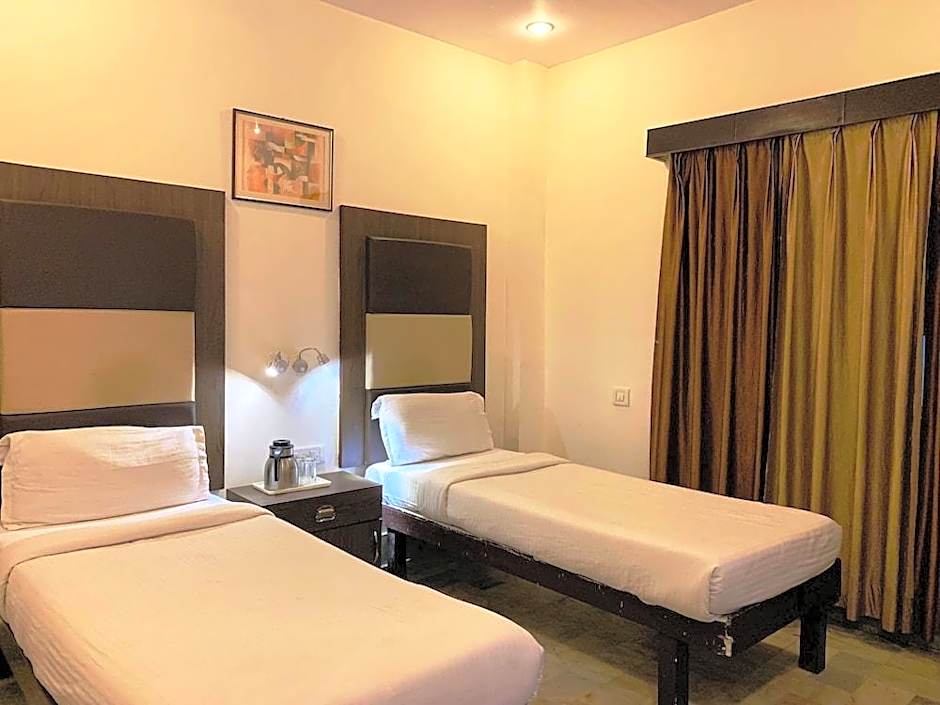 The Ambassador - Hotel & Conference Center