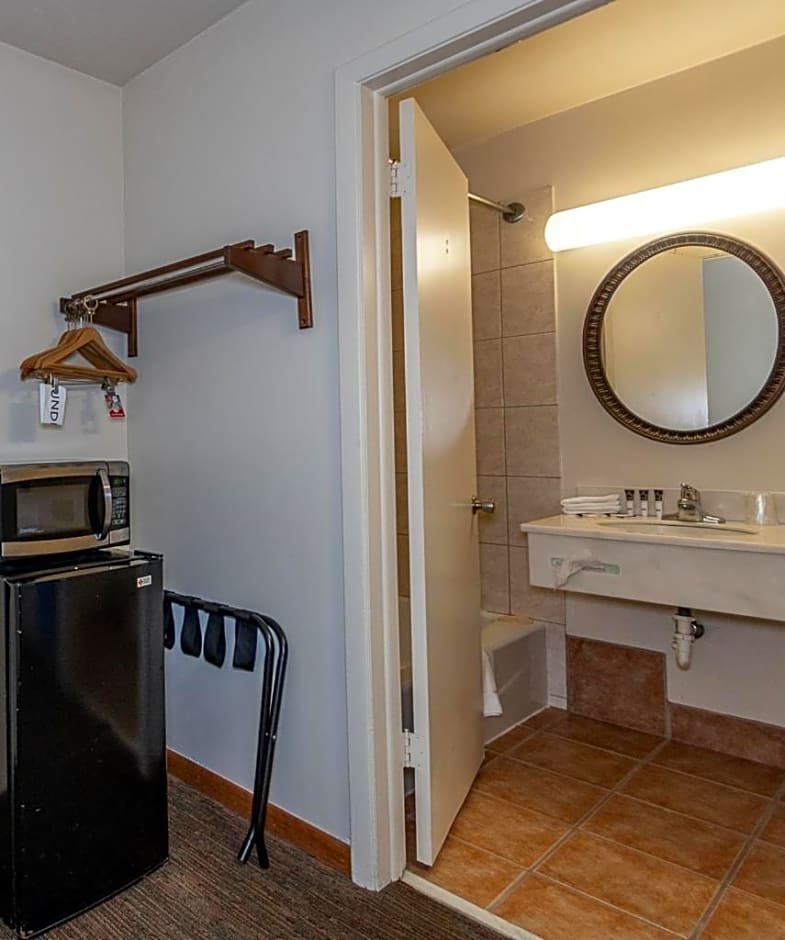Americas Best Value Inn Ashtabula/Austinburg