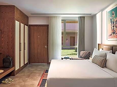 General Admission Connecting Rooms