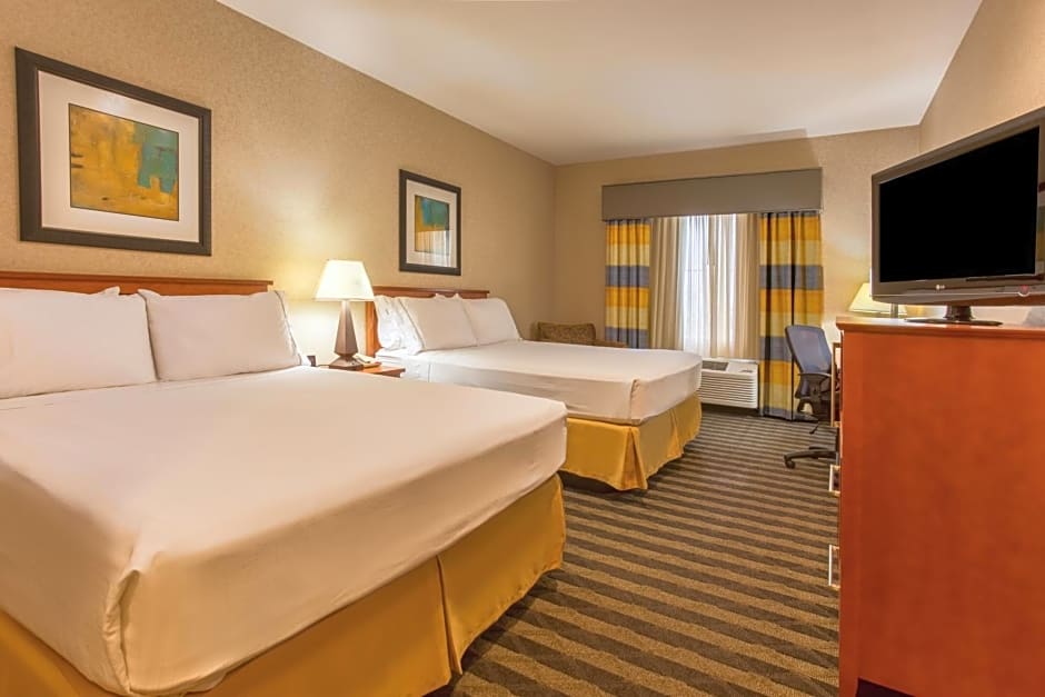 Holiday Inn Express Hotel & Suites Manteca By IHG