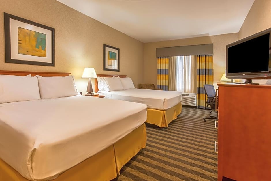 Holiday Inn Express Hotel & Suites Manteca