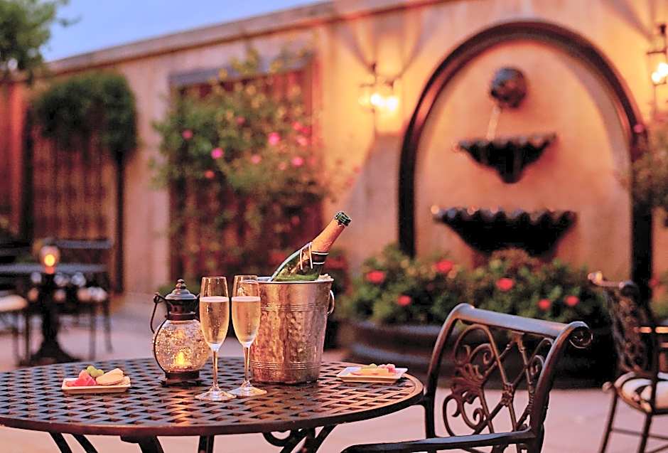 French Quarter Inn