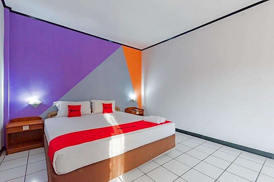 RedDoorz near Plaza Balikpapan