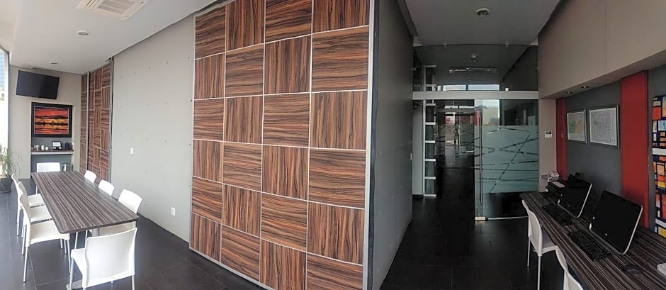 Hotel Block Suites