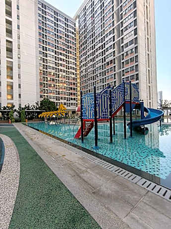 Hayaa Homestay at Horizon Suites Sepang