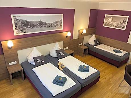 Triple Room with Terrace And Residential Area View