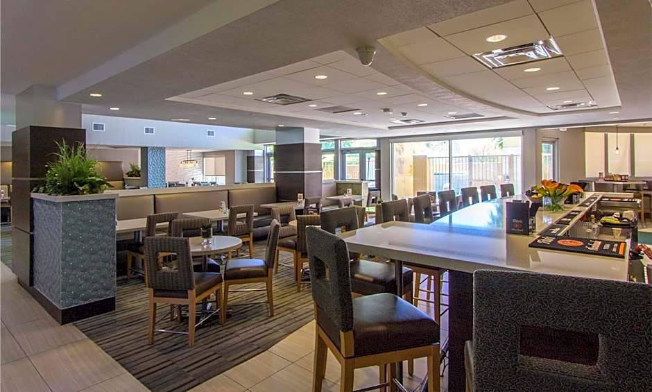 Holiday Inn Scottsdale North- Airpark By IHG