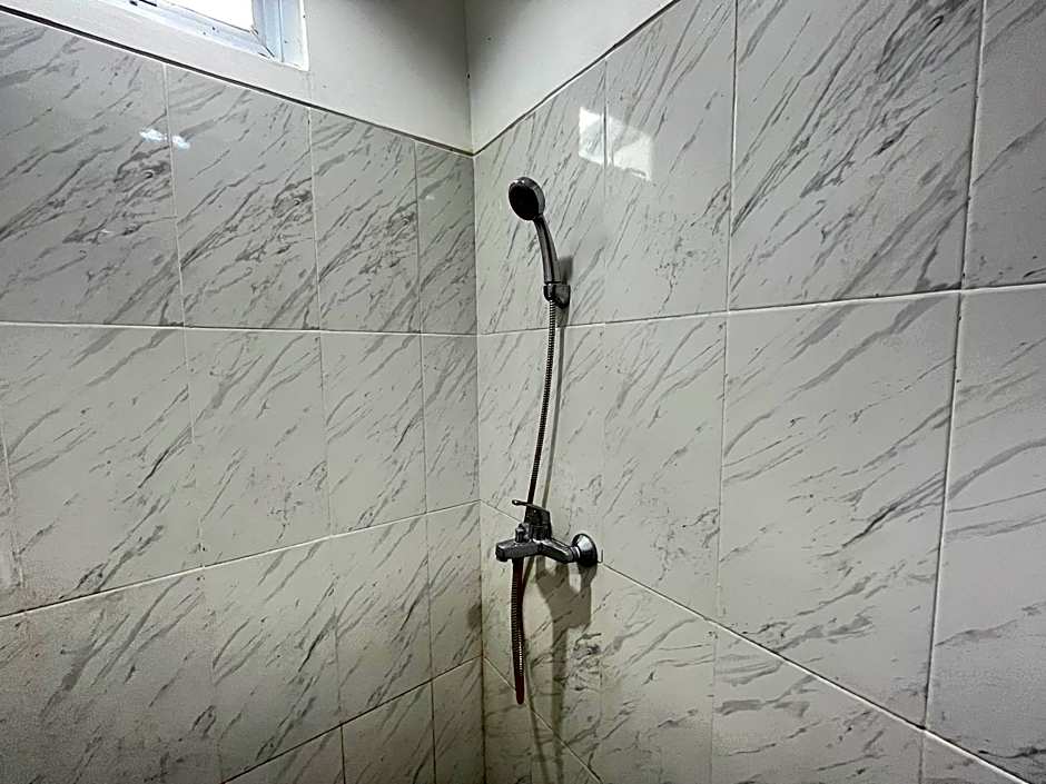 RedDoorz at Ring Road II Area Manado