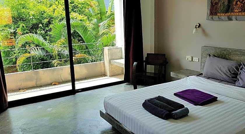 Sairee Sairee Guesthouse