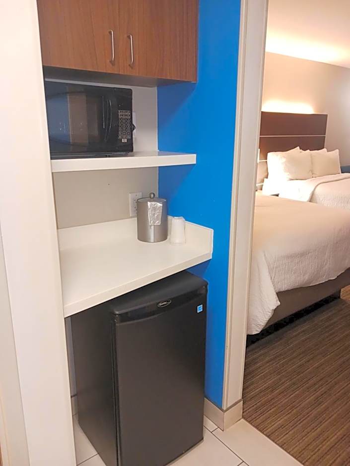 Holiday Inn Express And Suites Gainesville - Lake Lanier Area By IHG