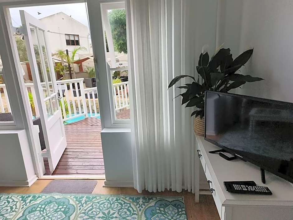 African Breeze Guesthouse