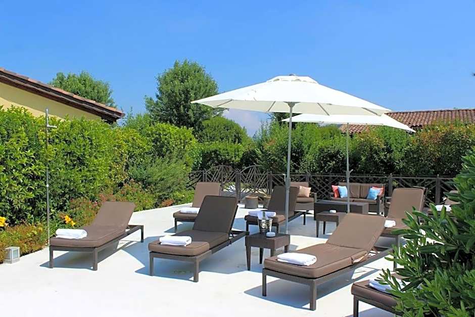 Joia Hotel & Luxury Apartments