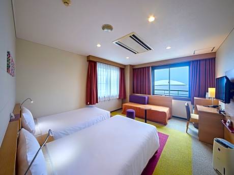 Run of House Room for 4 People